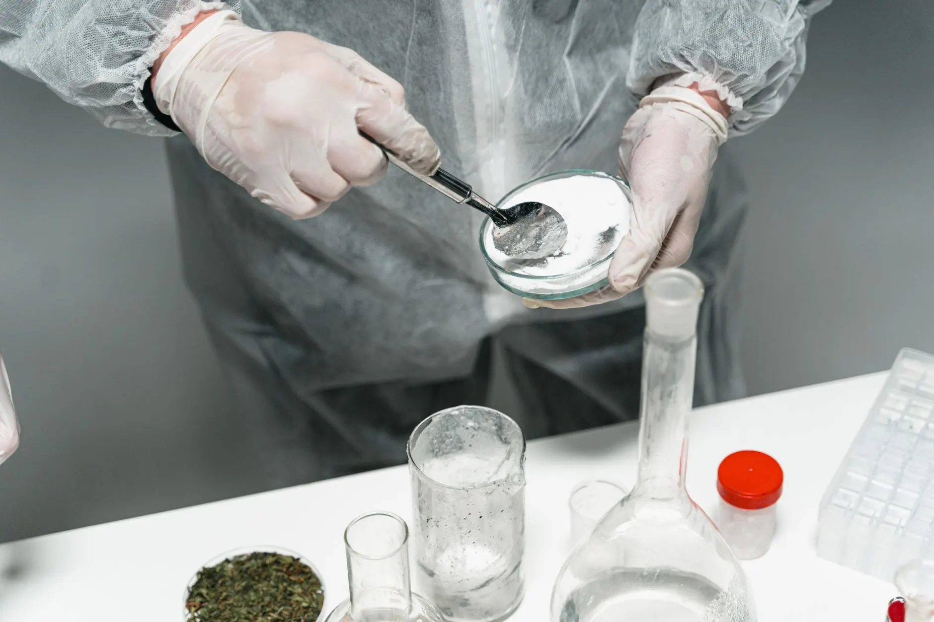 装修维修工具选购建议:钳子锤子卷尺的适用场景与搭配