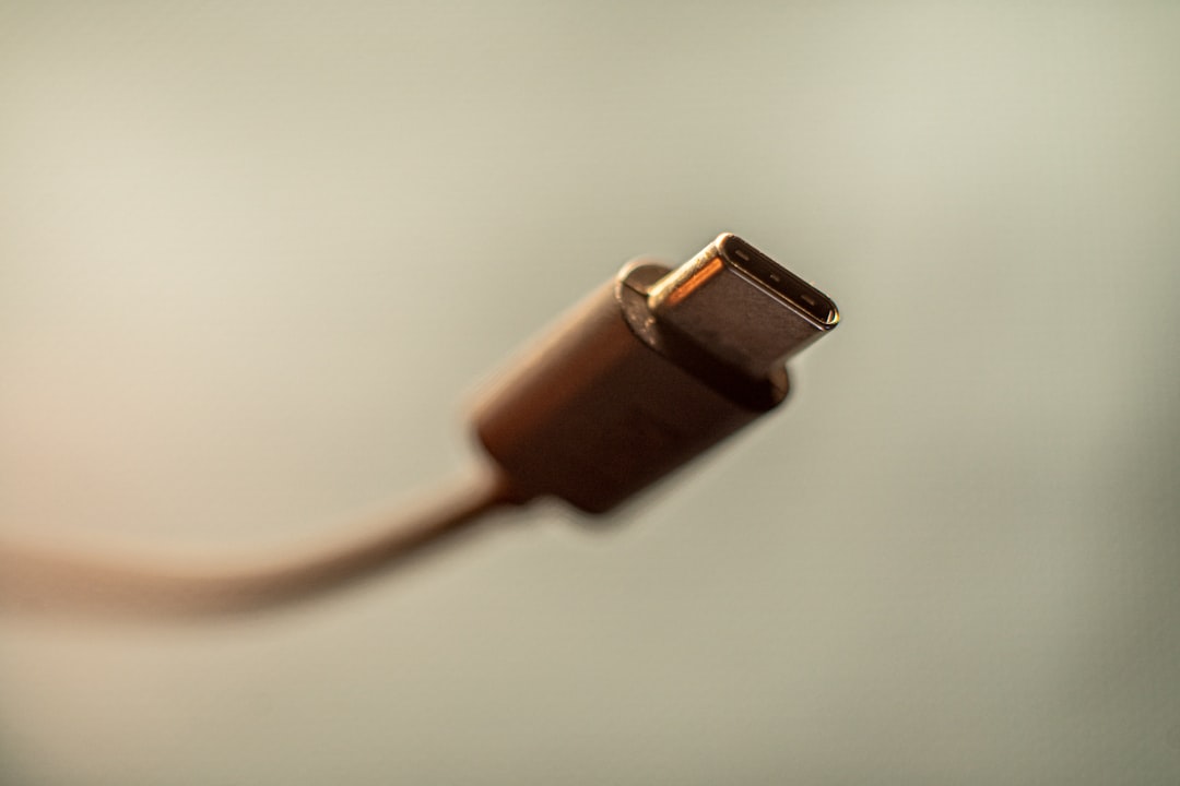 装修维修场景下钳子与锤子的选型搭配实用指南